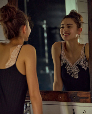 Aimer Lace Wide Shoulder Short Nightgown