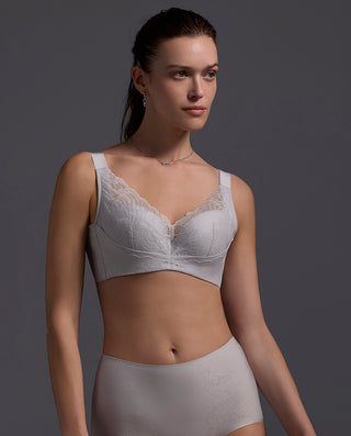 Aimer 4/4 Soft Cup Non-Woven Large-Cup Bra